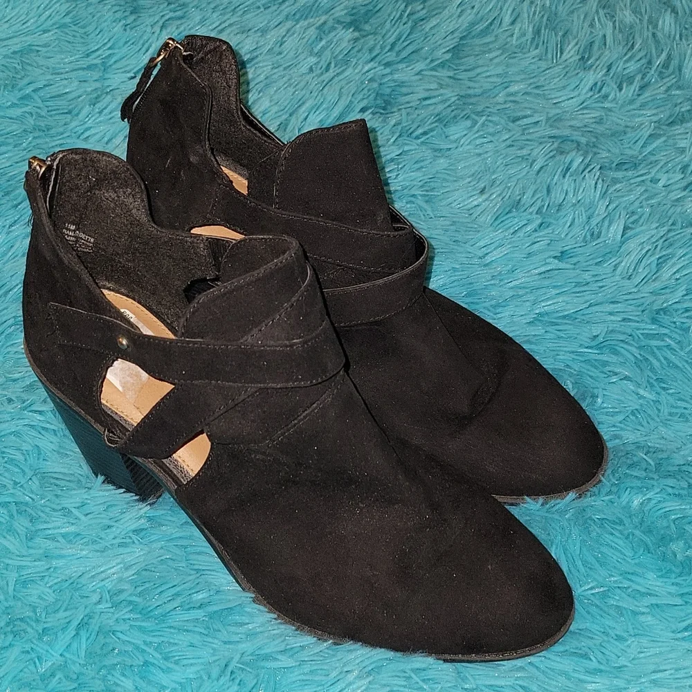 Rampage Black Suede Booties Size 11